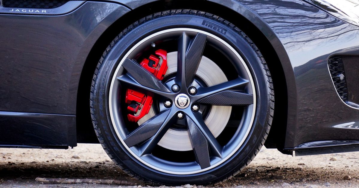 How do you bleed brakes by yourself?